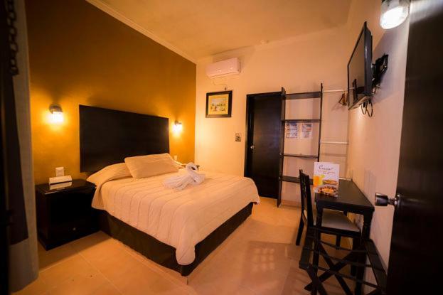 Hotel Marlon Chetumal Exterior photo