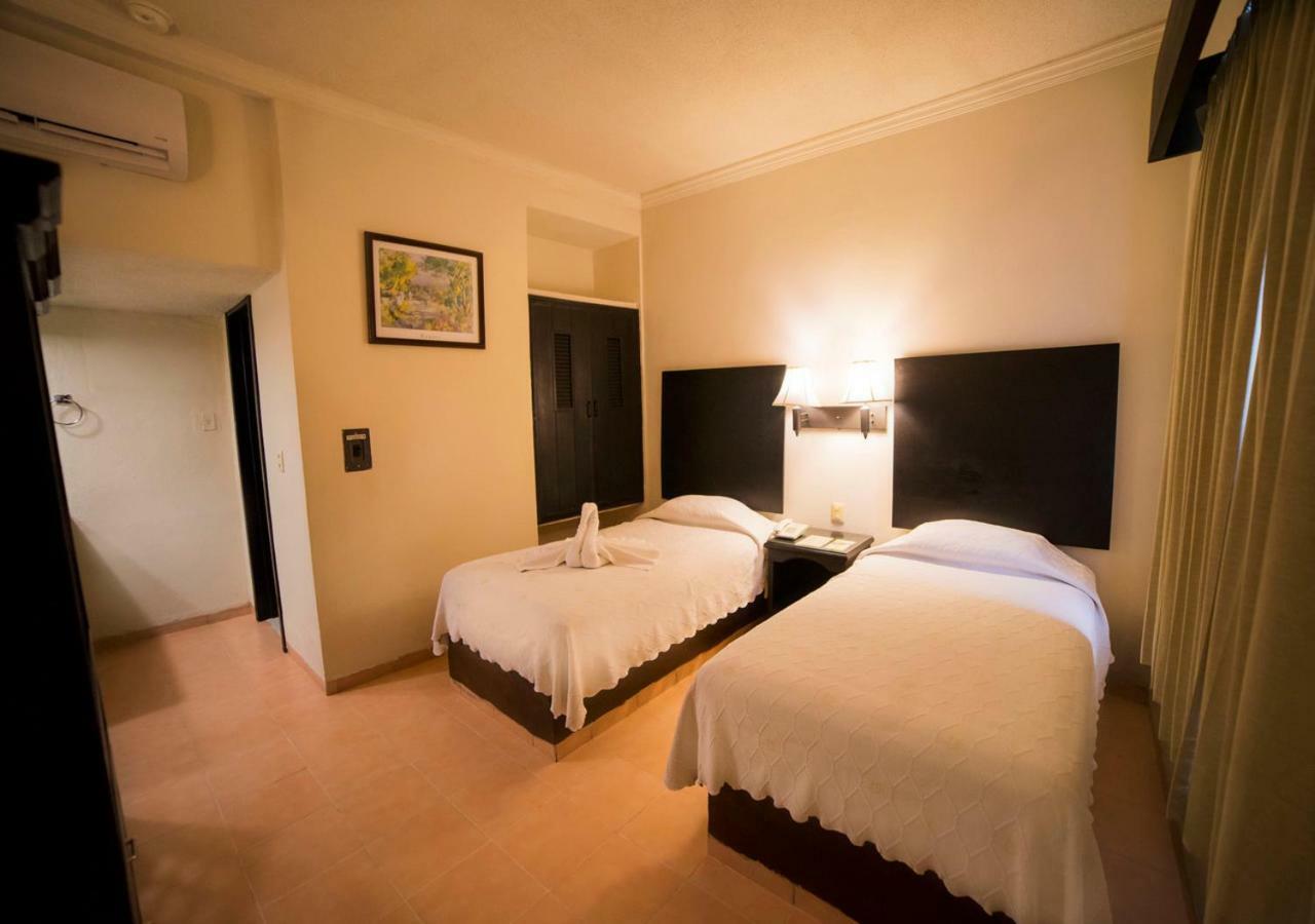 Hotel Marlon Chetumal Exterior photo